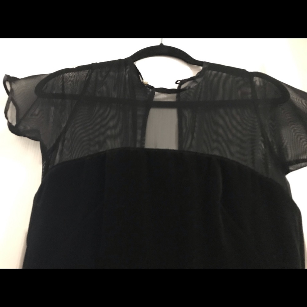 Fitted black velvet dress